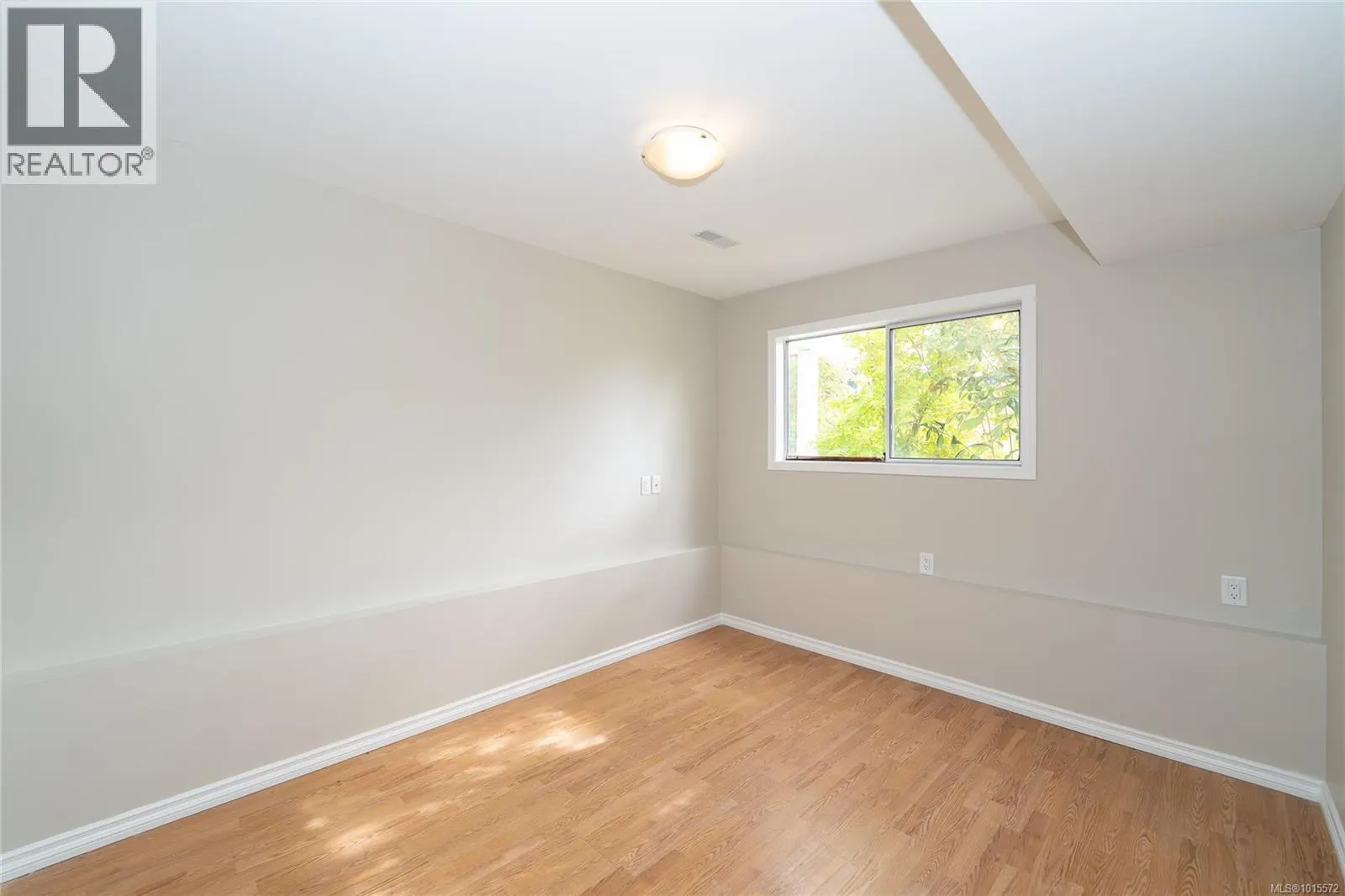 3062 Shoreview Dr