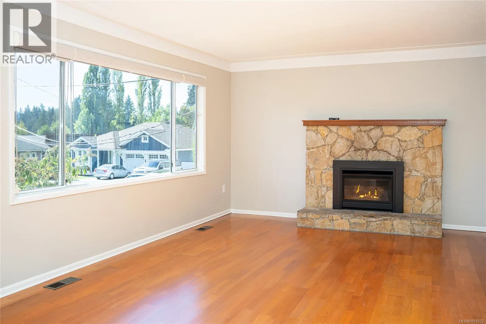3062 Shoreview Dr