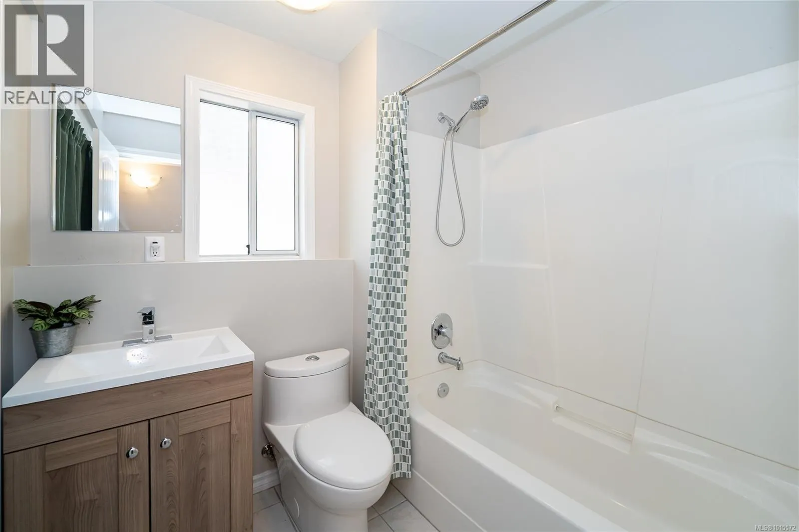 3062 Shoreview Dr