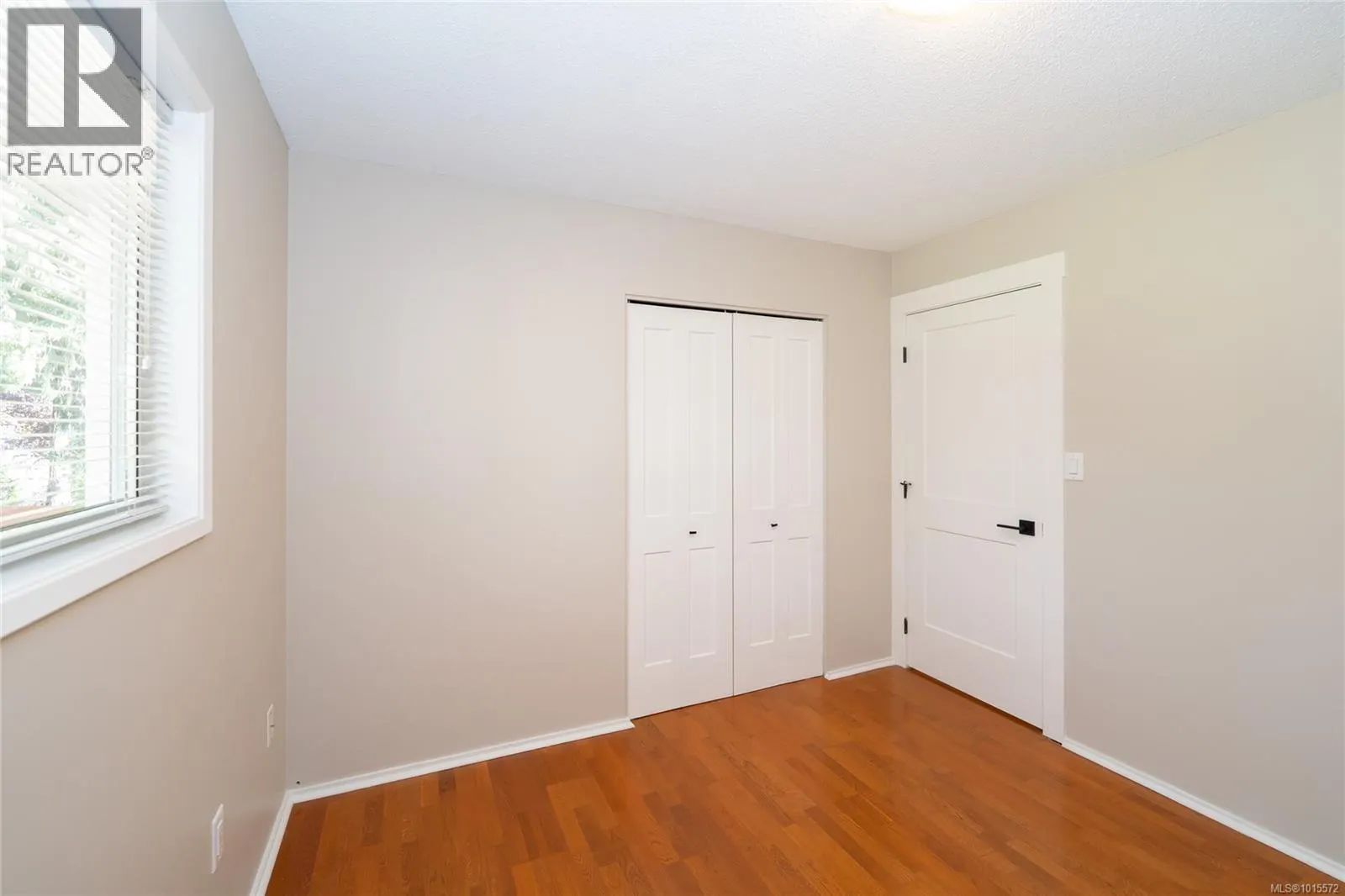 3062 Shoreview Dr