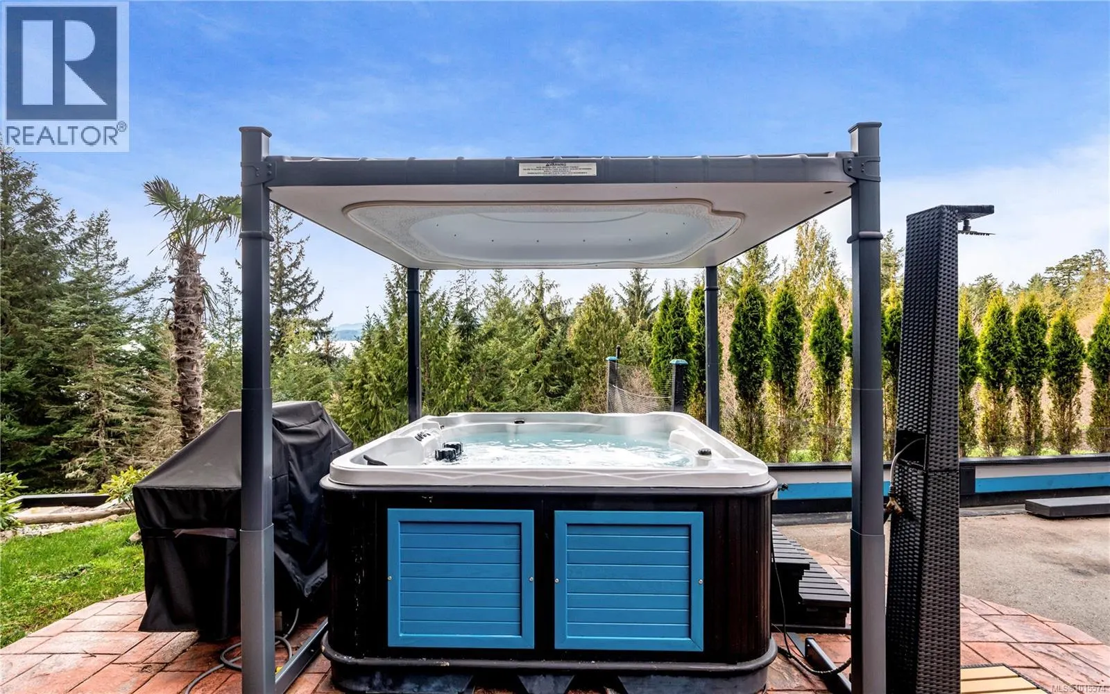 7405 Thornton Hts