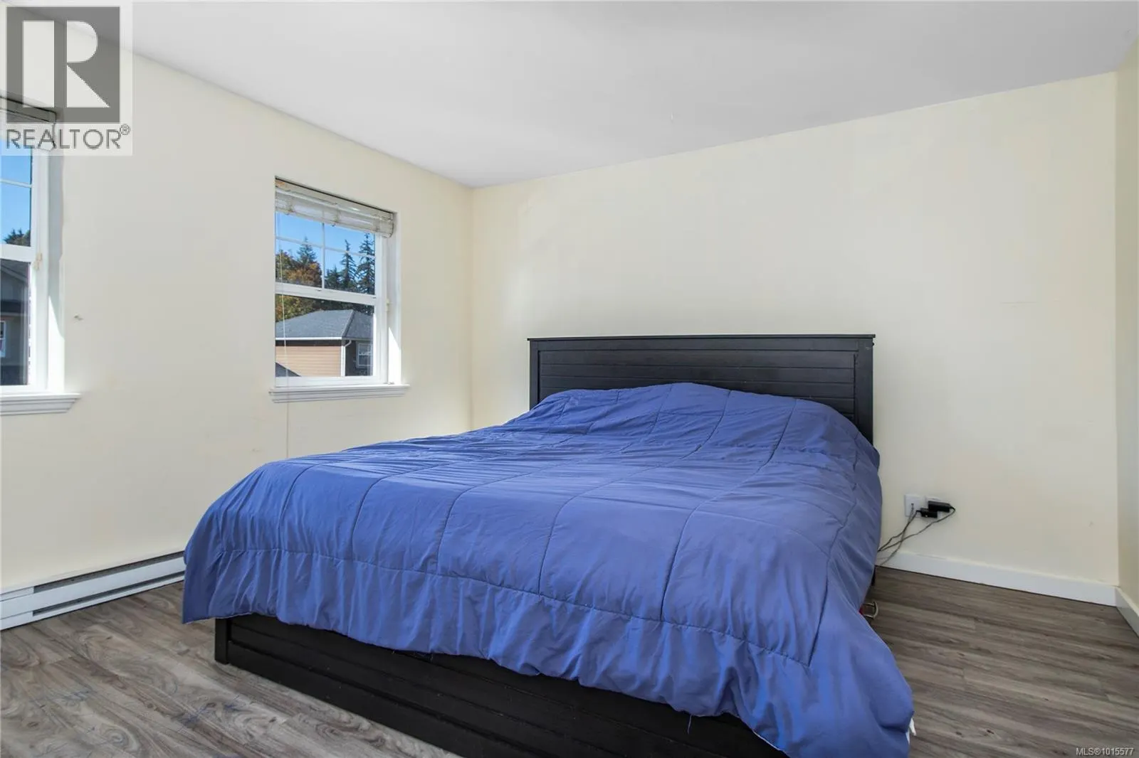 12 1120 EVERGREEN Rd