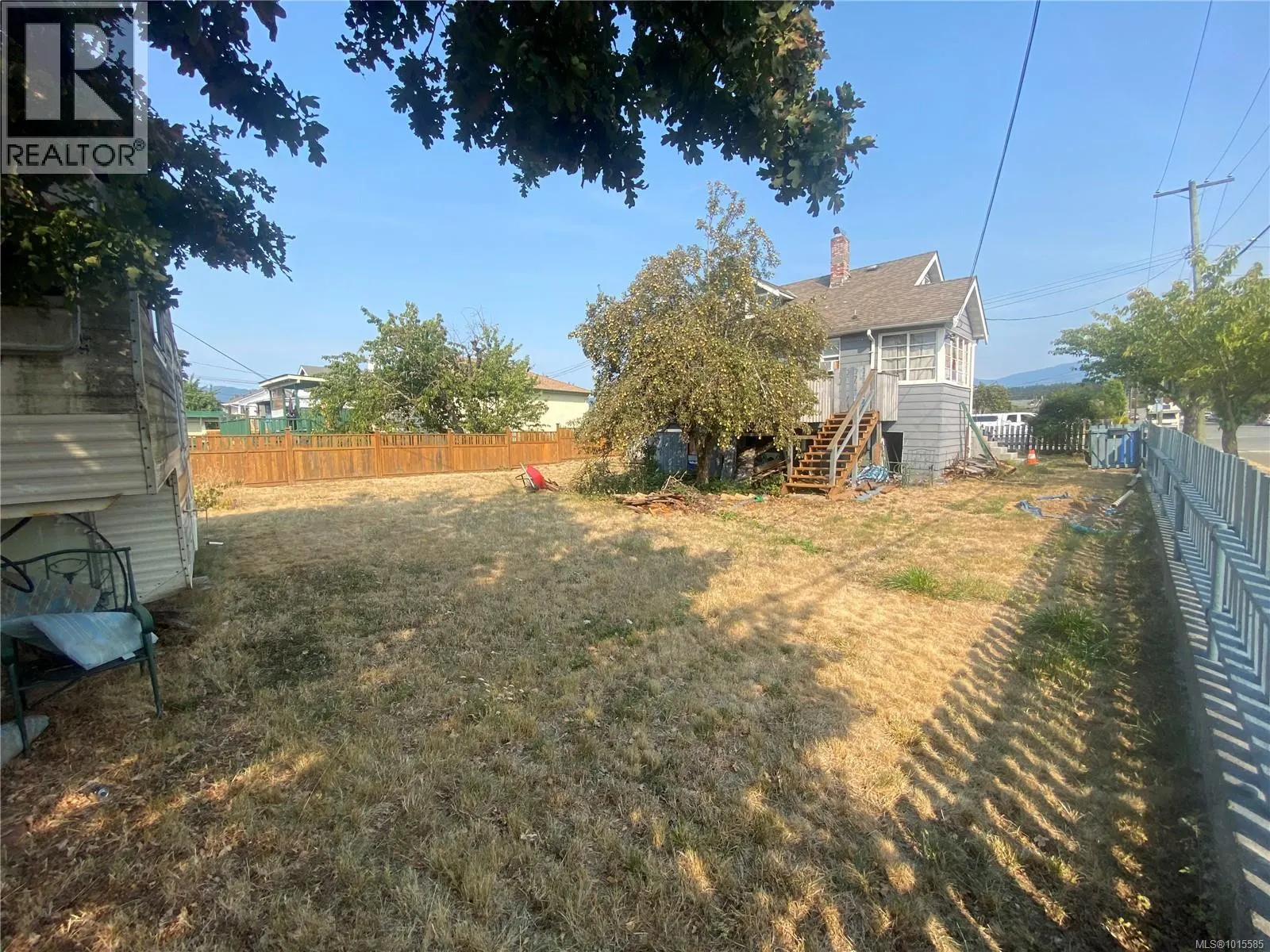 3906 10th Ave