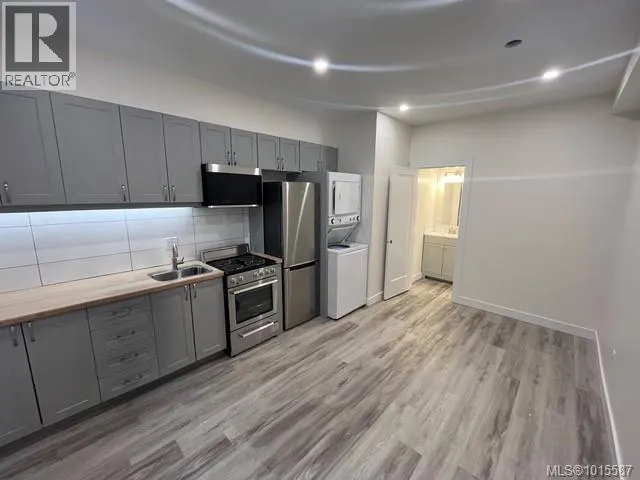 903 Greystone Pl