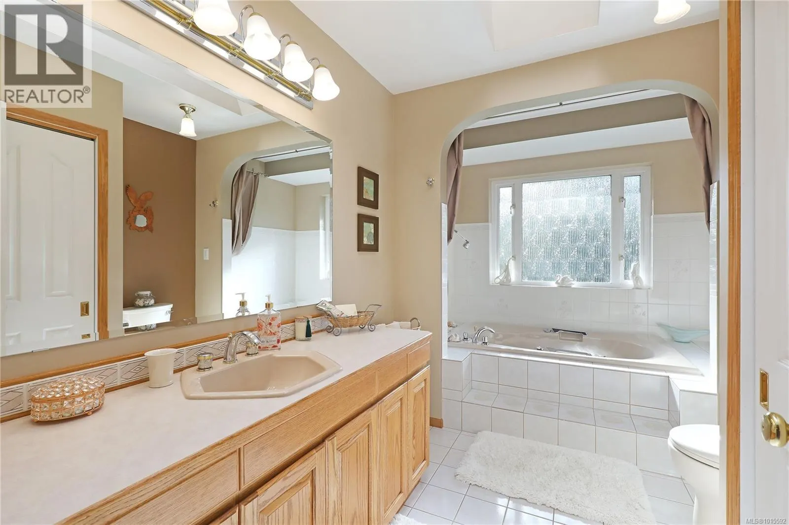2371 Steelhead Rd