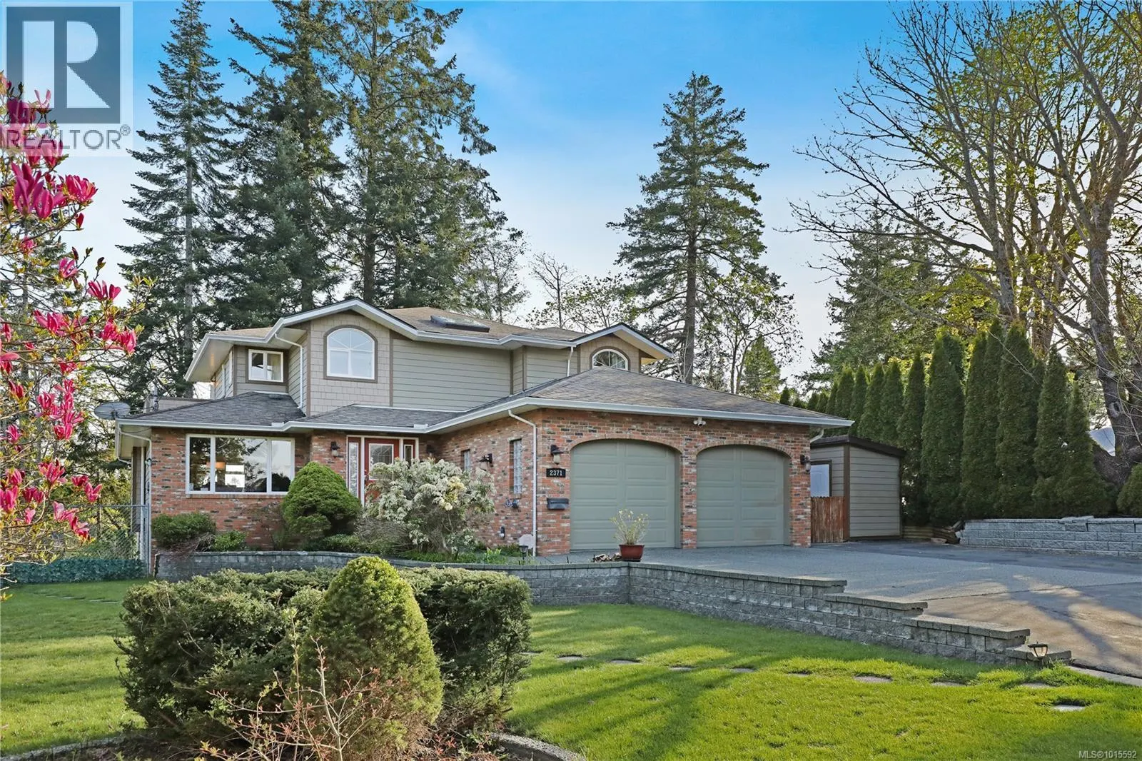 2371 Steelhead Rd