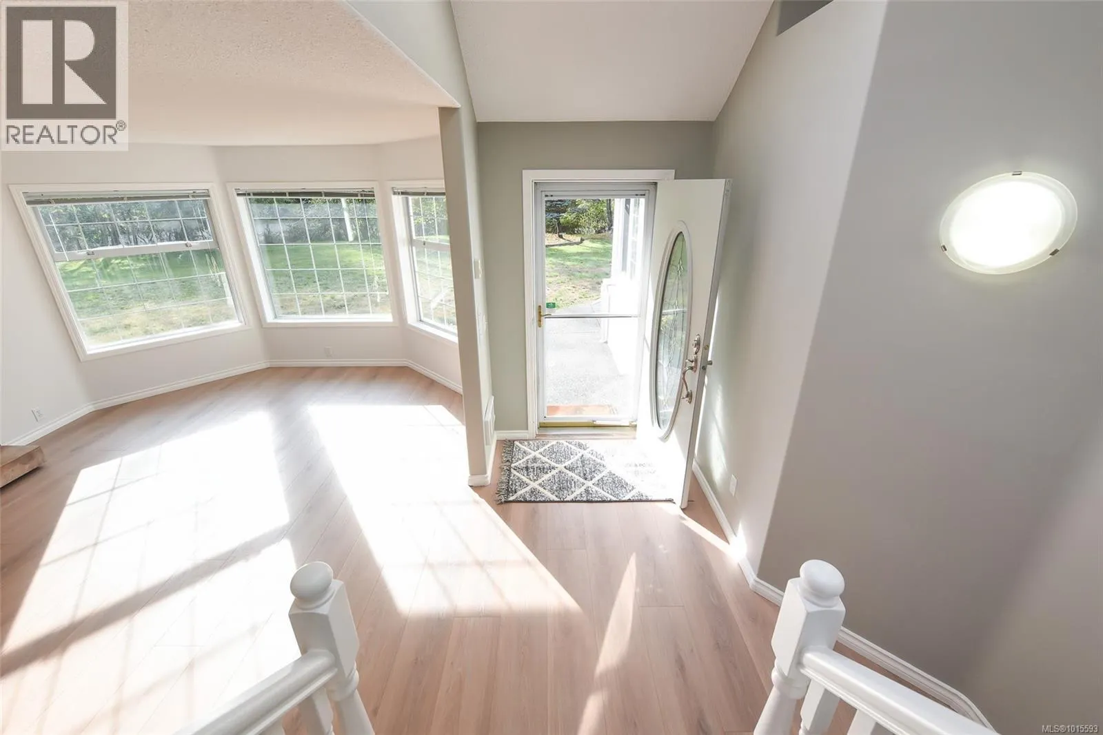 8868 Erickson Pl
