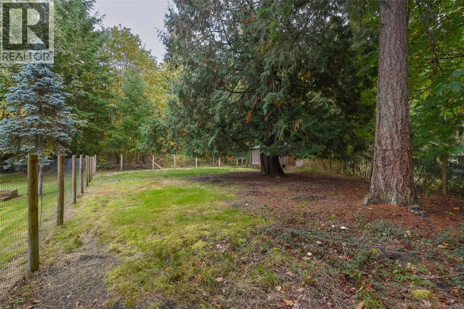 8868 Erickson Pl