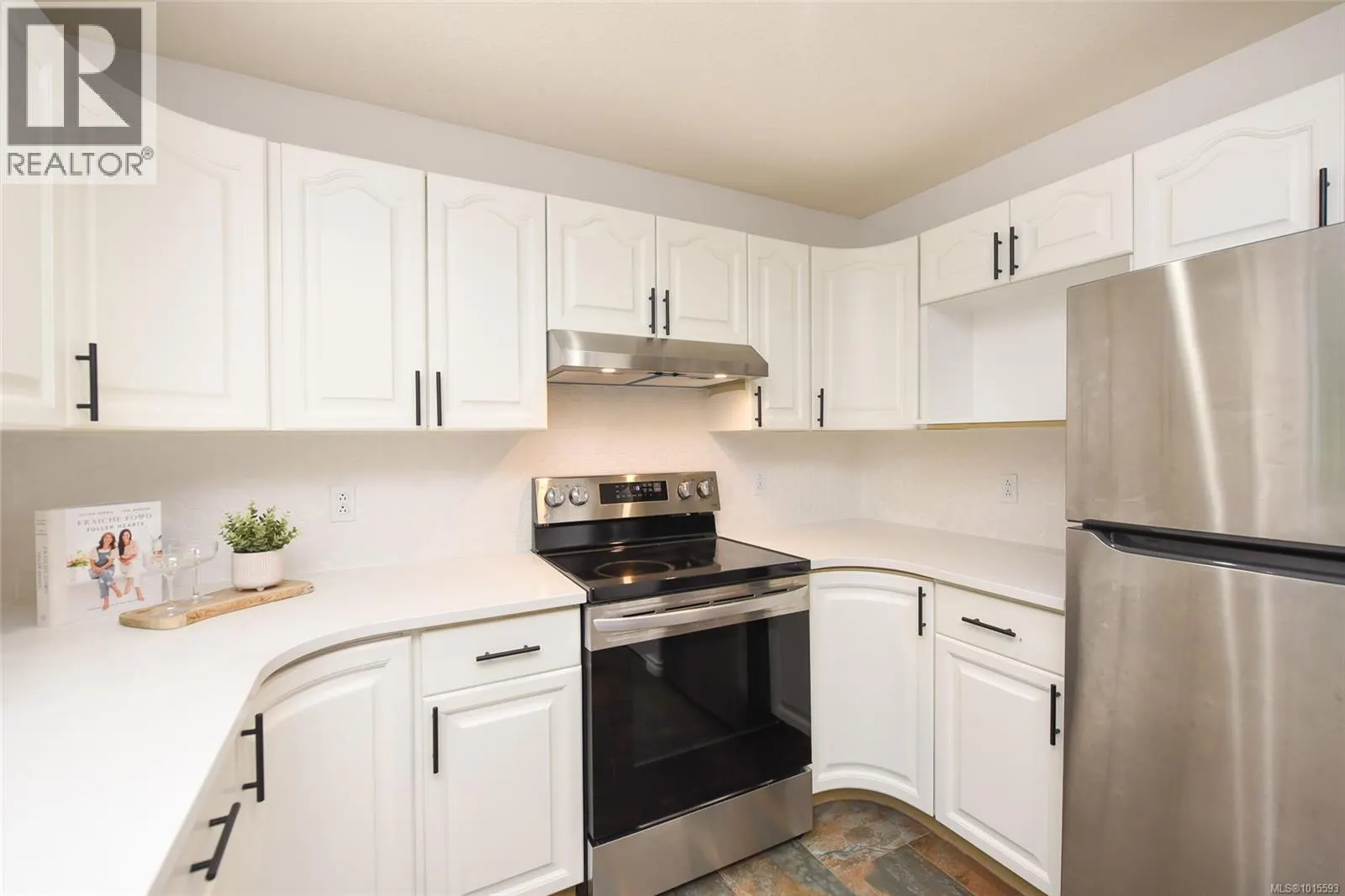 8868 Erickson Pl