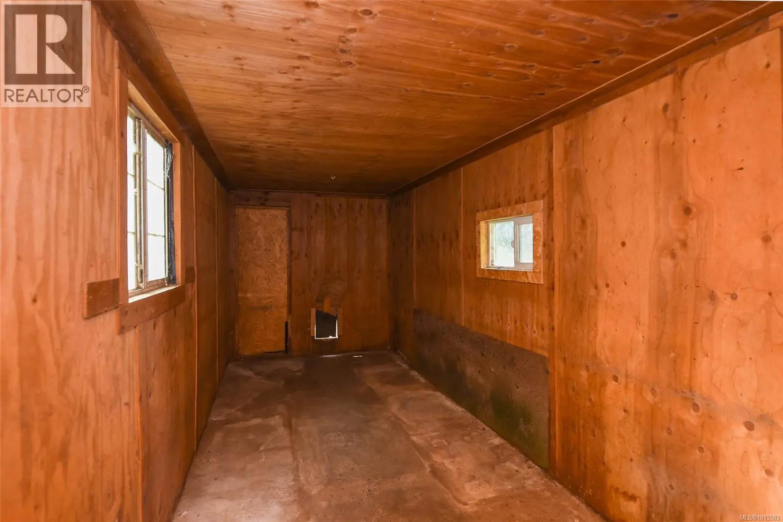 8868 Erickson Pl