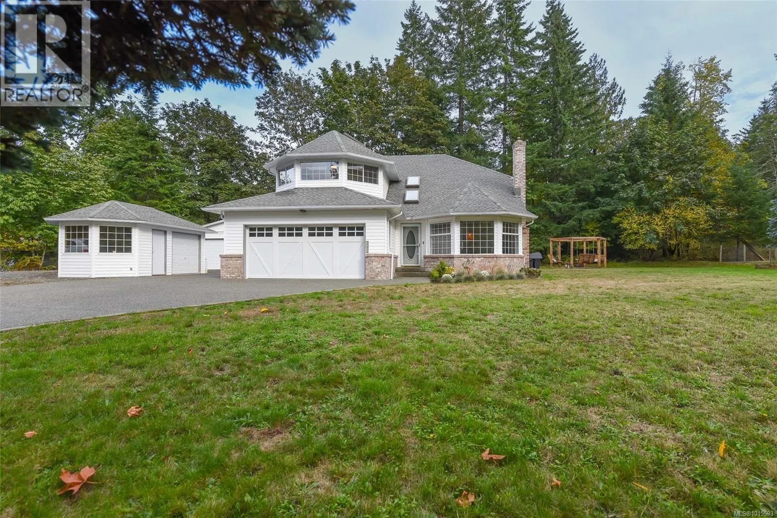 8868 Erickson Pl