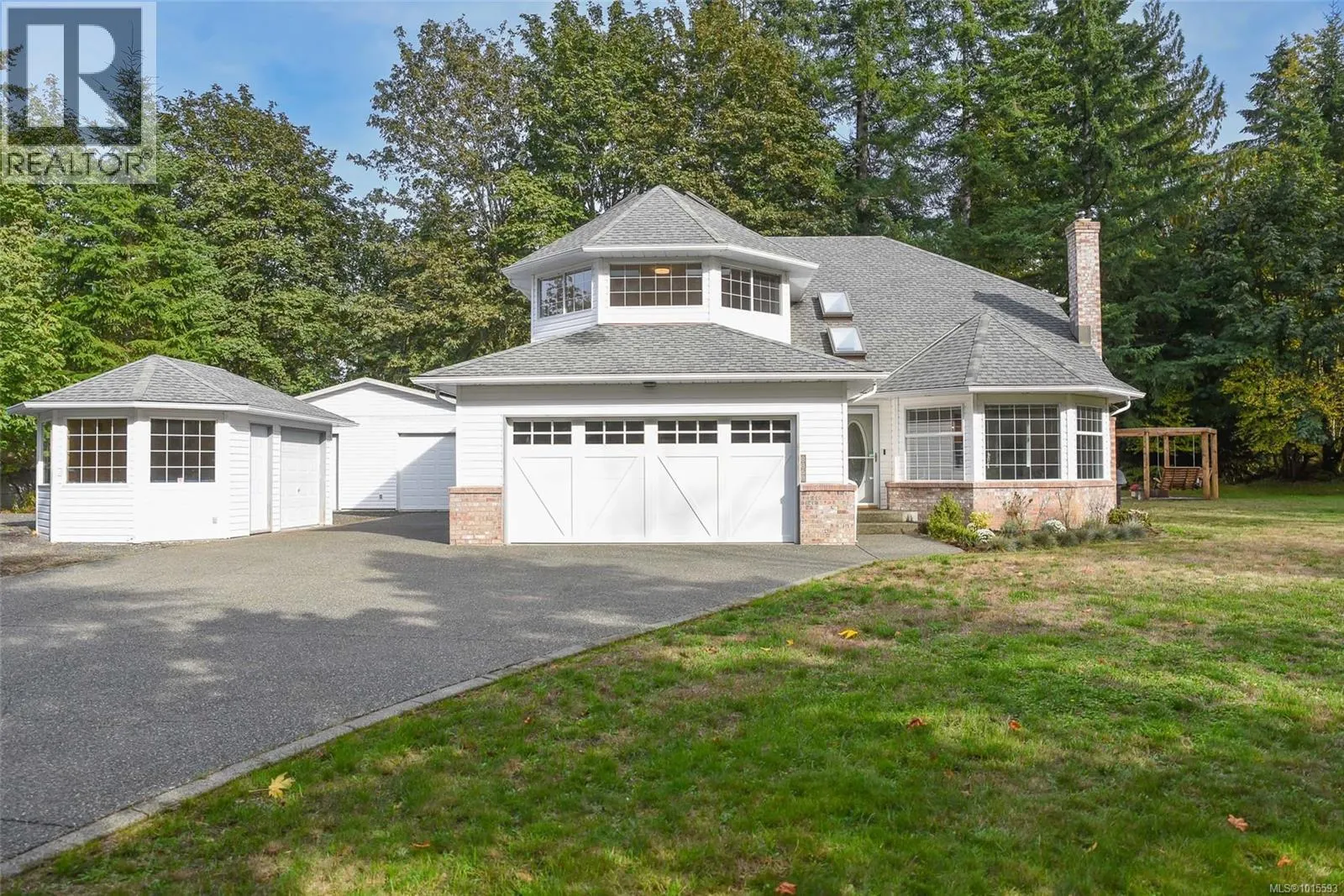 8868 Erickson Pl
