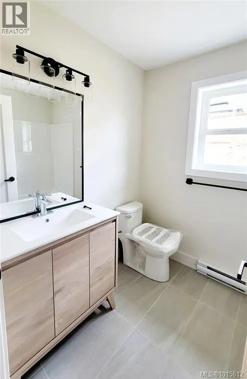 7072 Central Saanich Rd