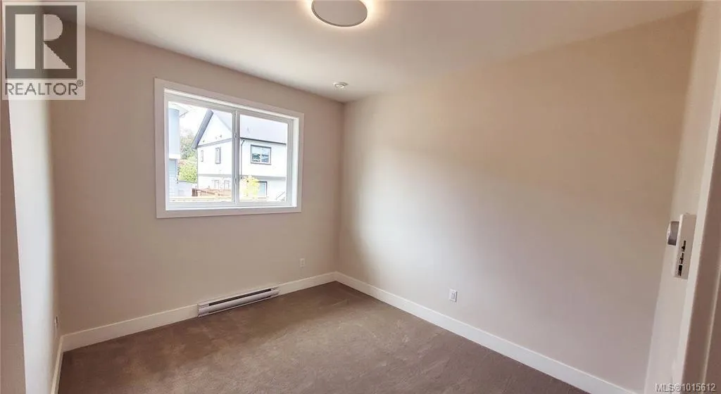 7072 Central Saanich Rd