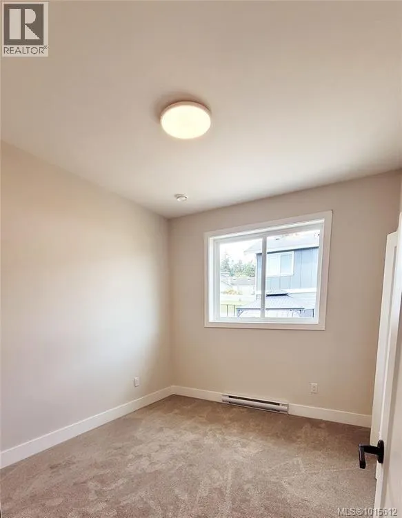 7072 Central Saanich Rd