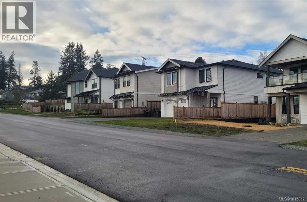 7072 Central Saanich Rd