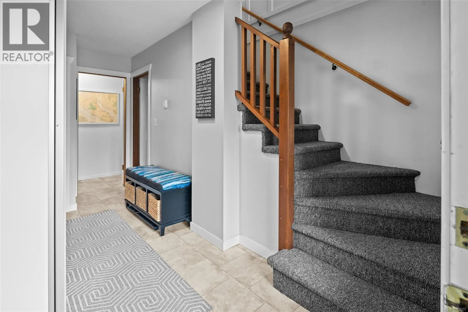 4186 Kashtan Pl