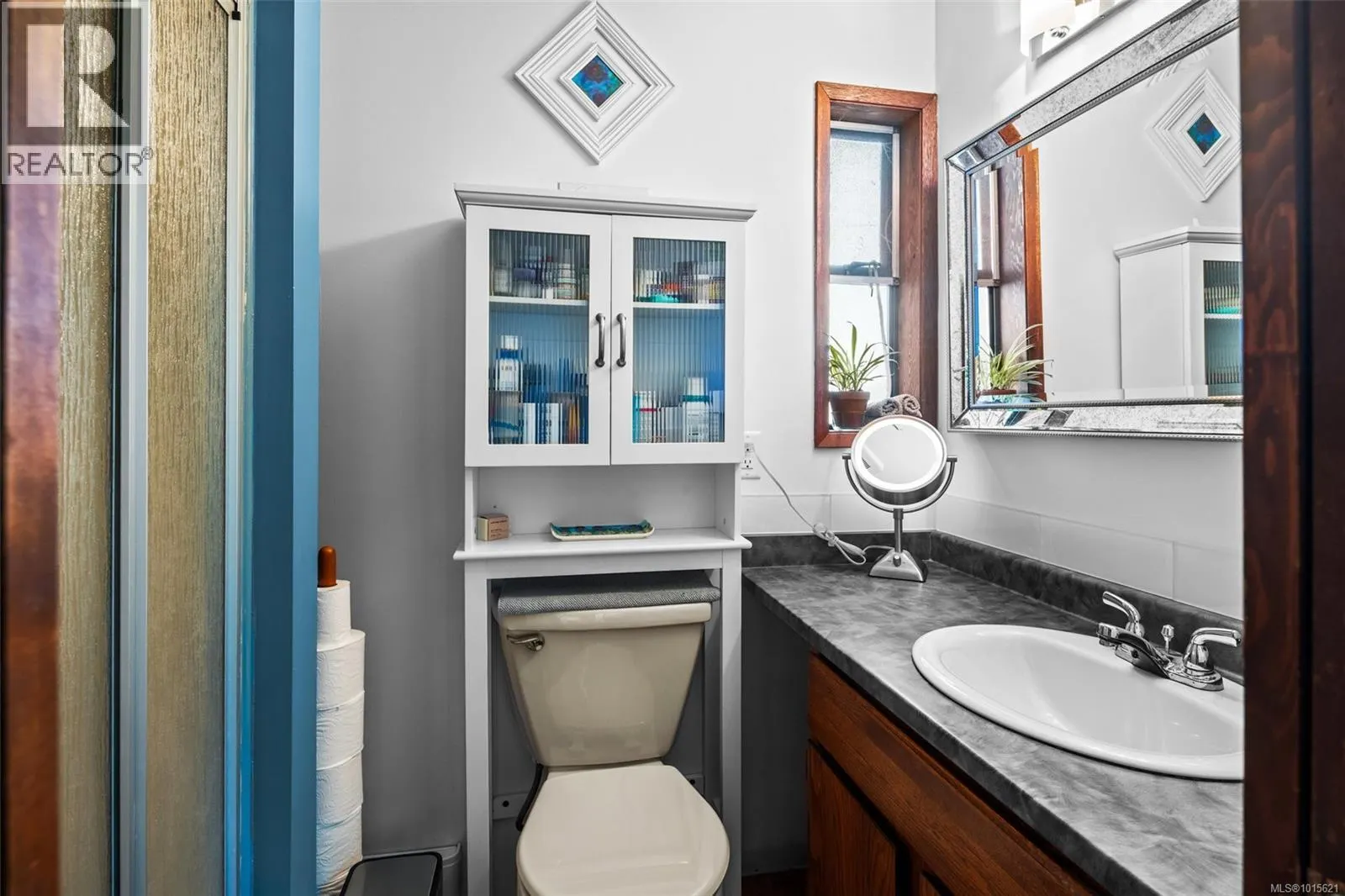 4186 Kashtan Pl