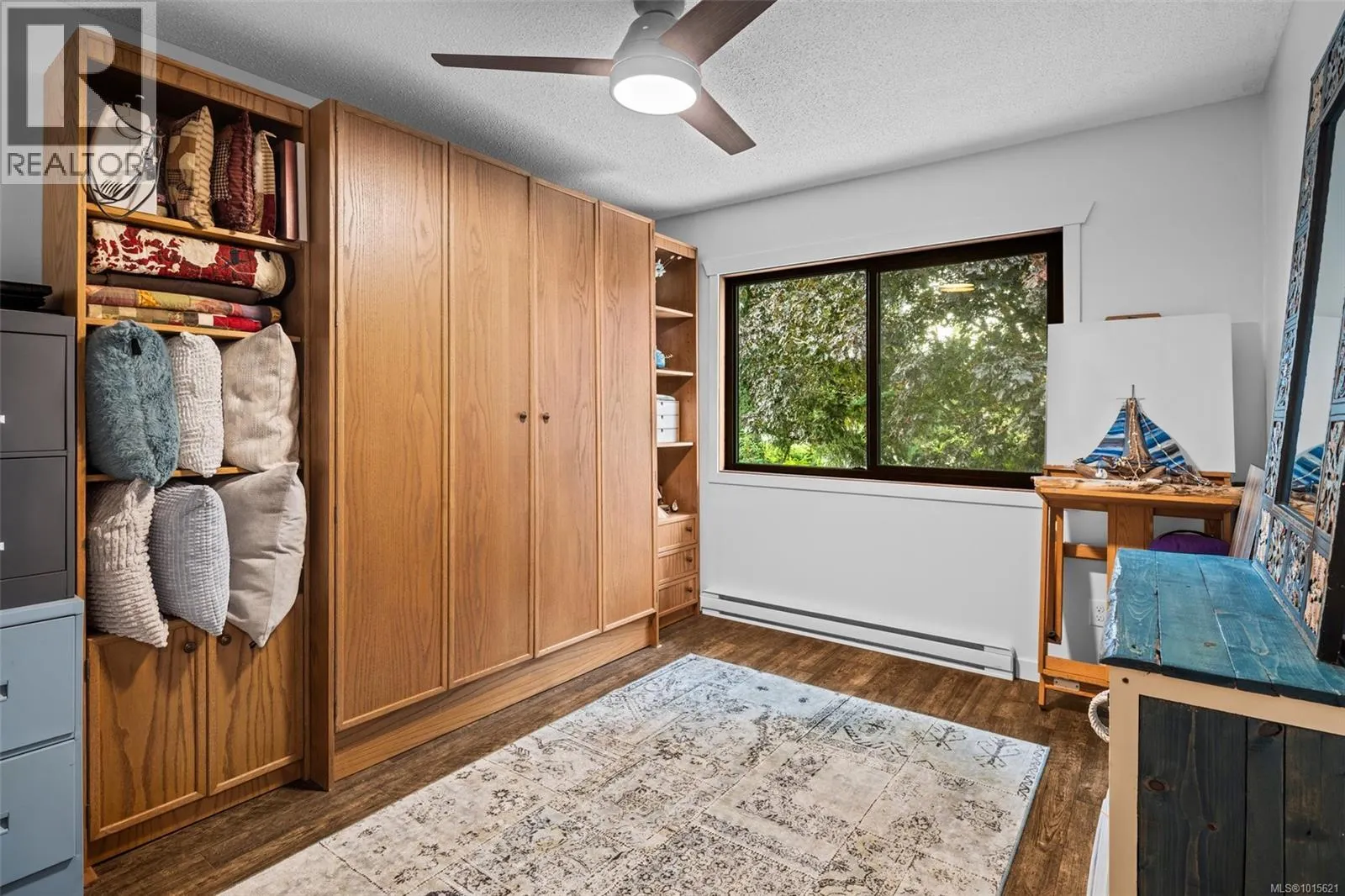 4186 Kashtan Pl