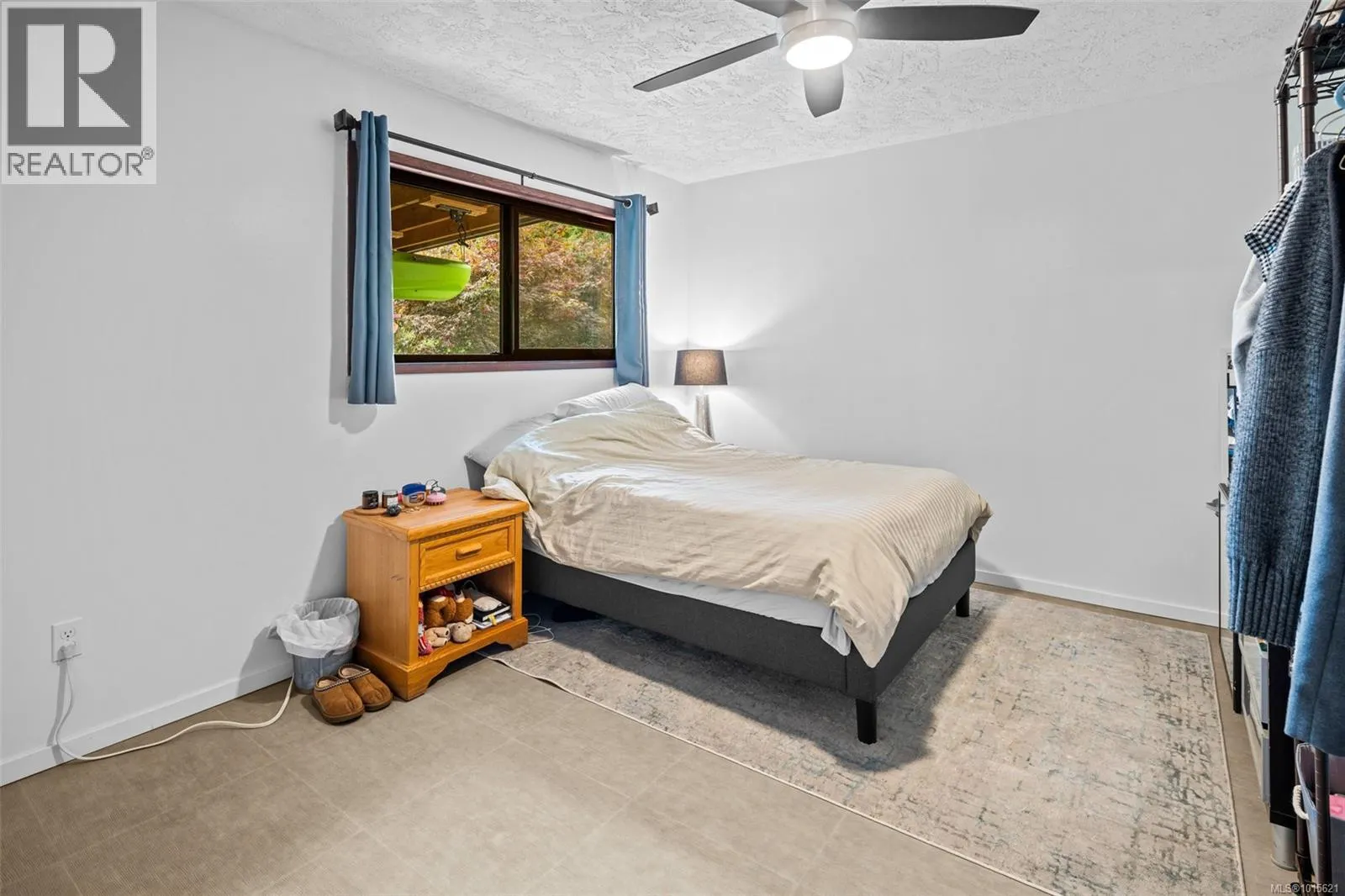 4186 Kashtan Pl