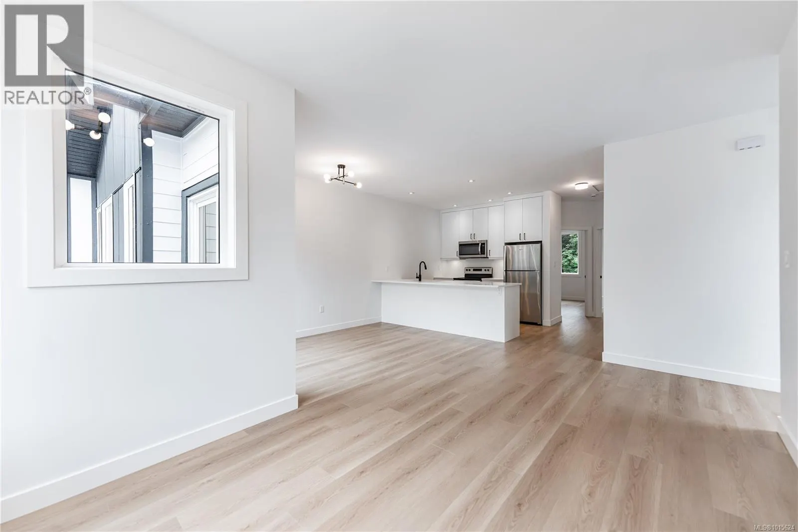 110 Plante Cres