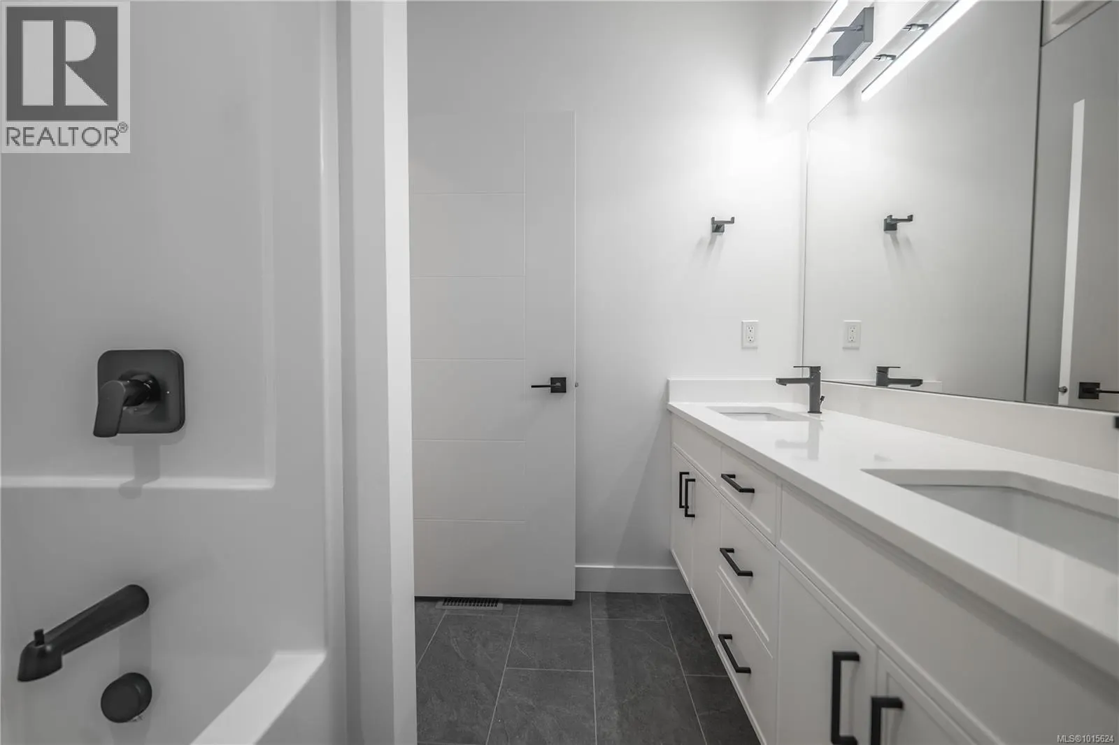 110 Plante Cres
