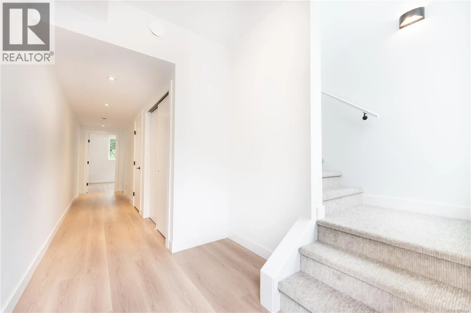 110 Plante Cres