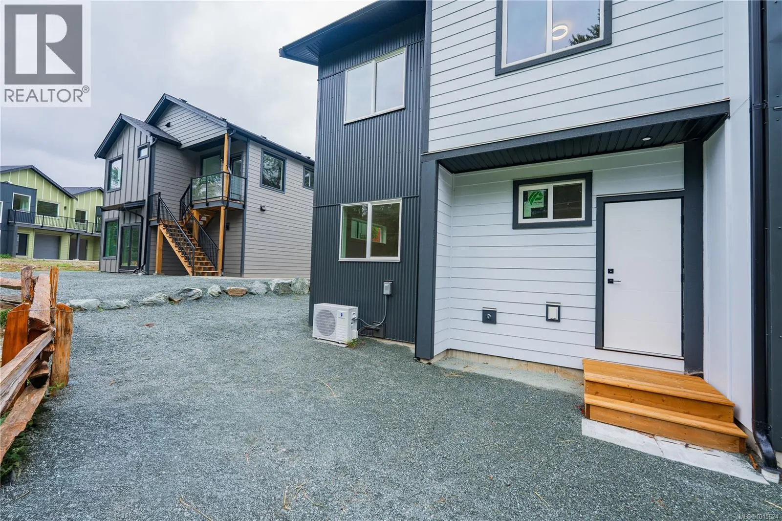 110 Plante Cres