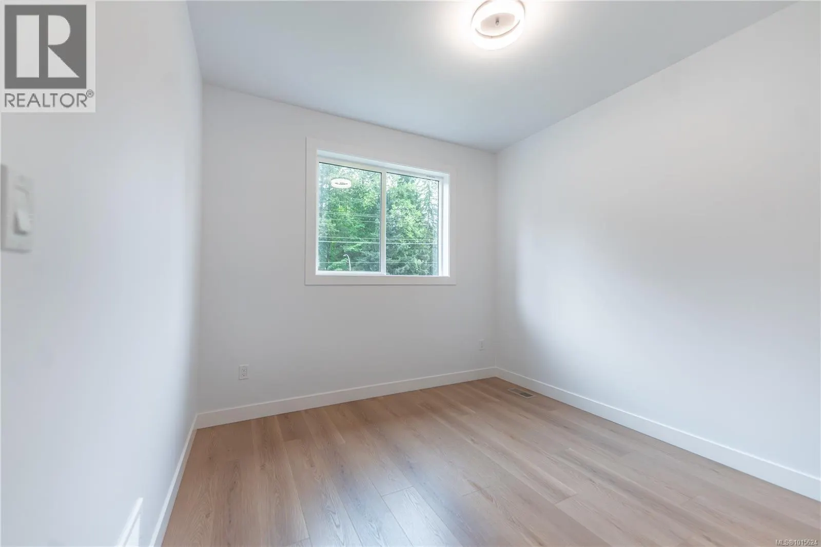 110 Plante Cres
