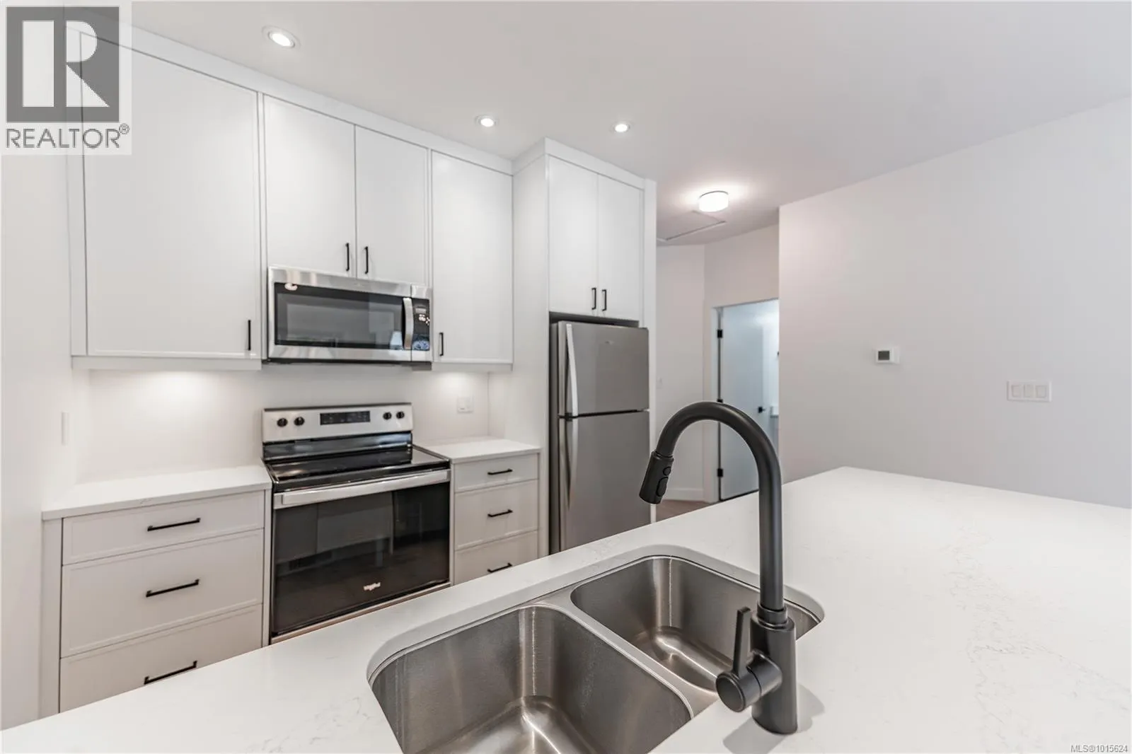 110 Plante Cres