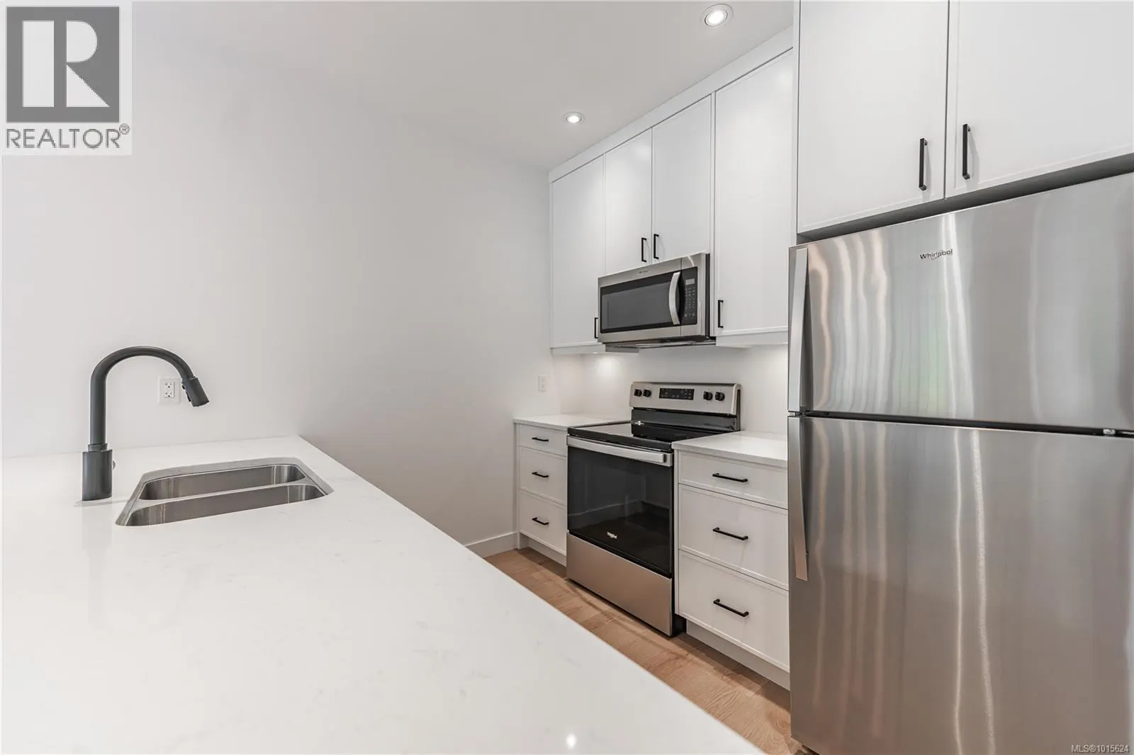 110 Plante Cres