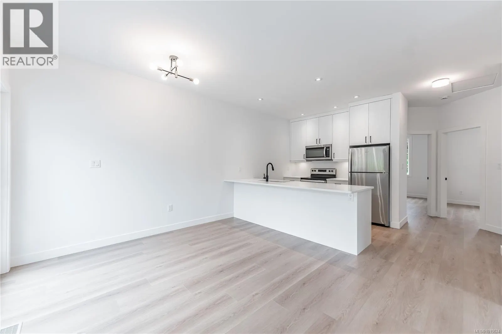 110 Plante Cres