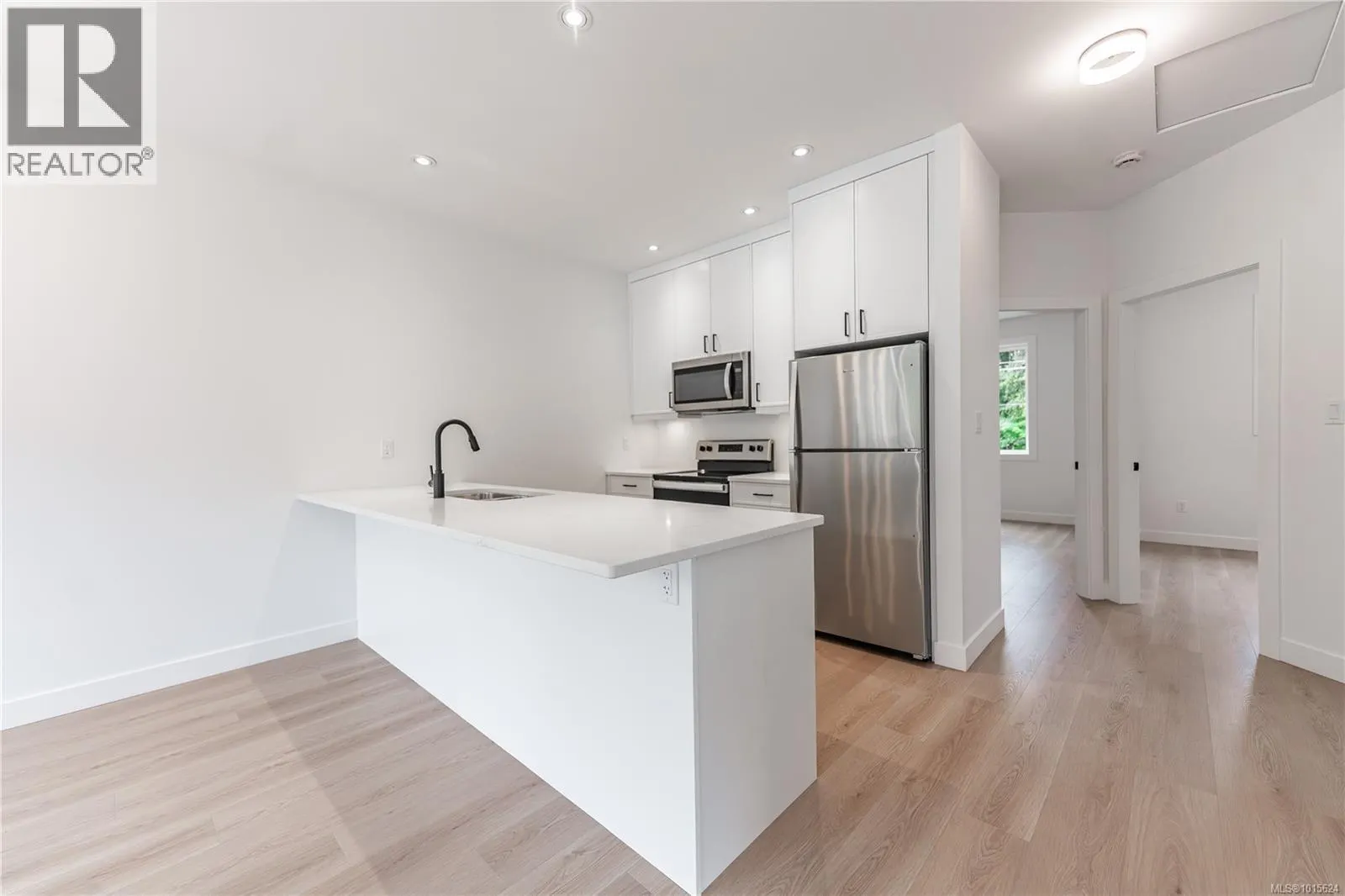 110 Plante Cres