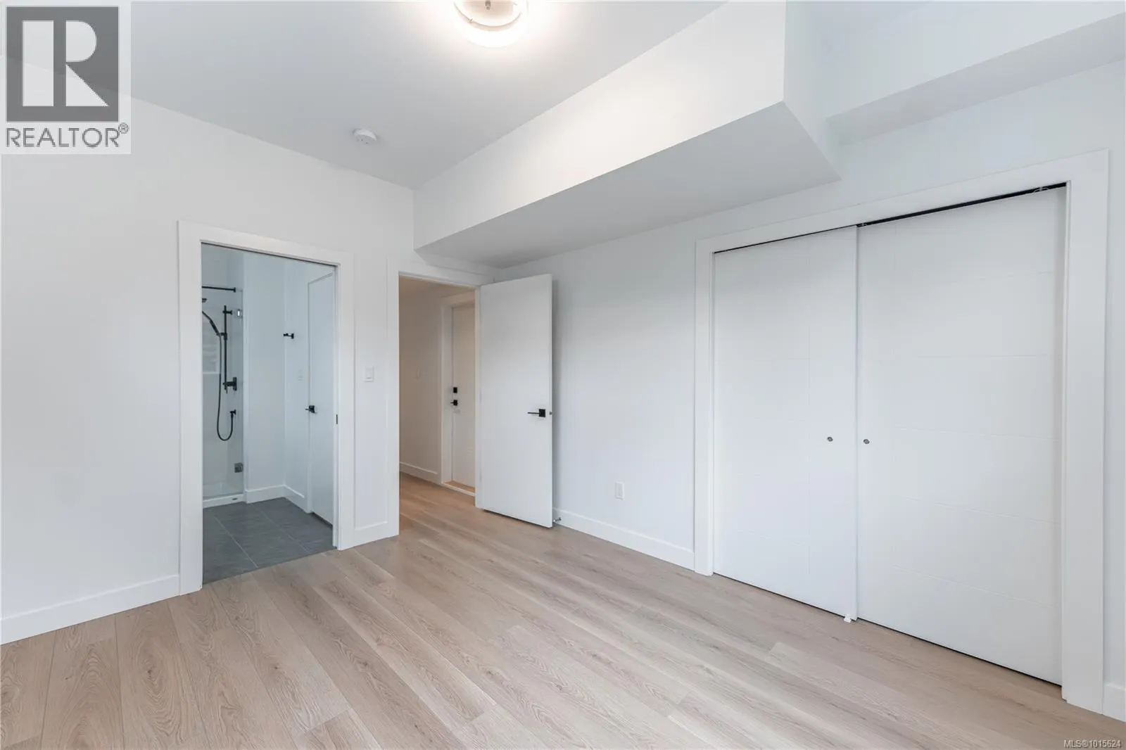 110 Plante Cres