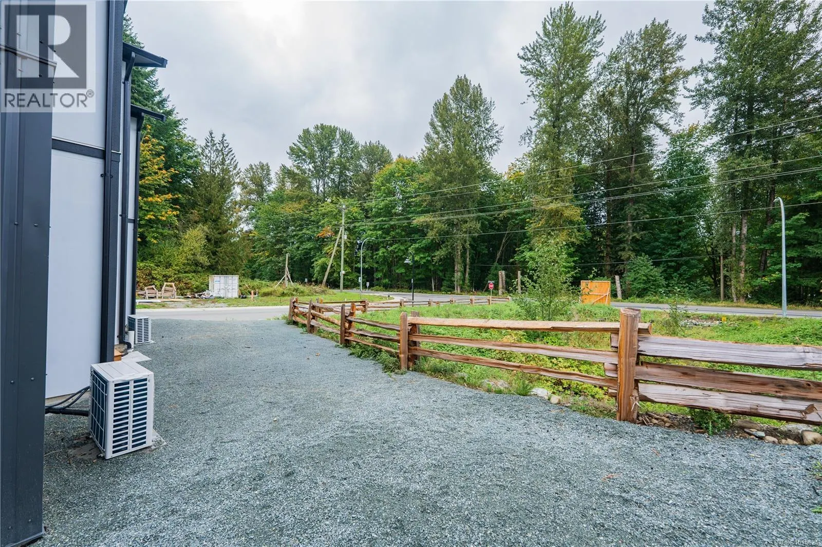 110 Plante Cres