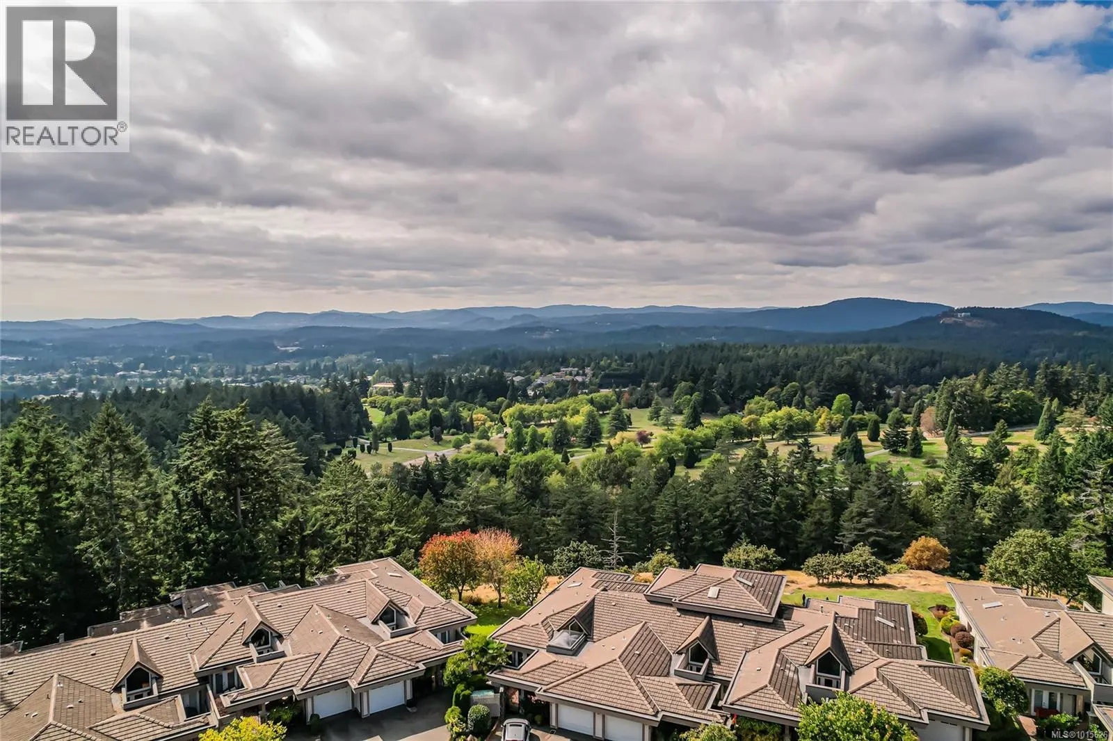 201 940 Boulderwood Rise