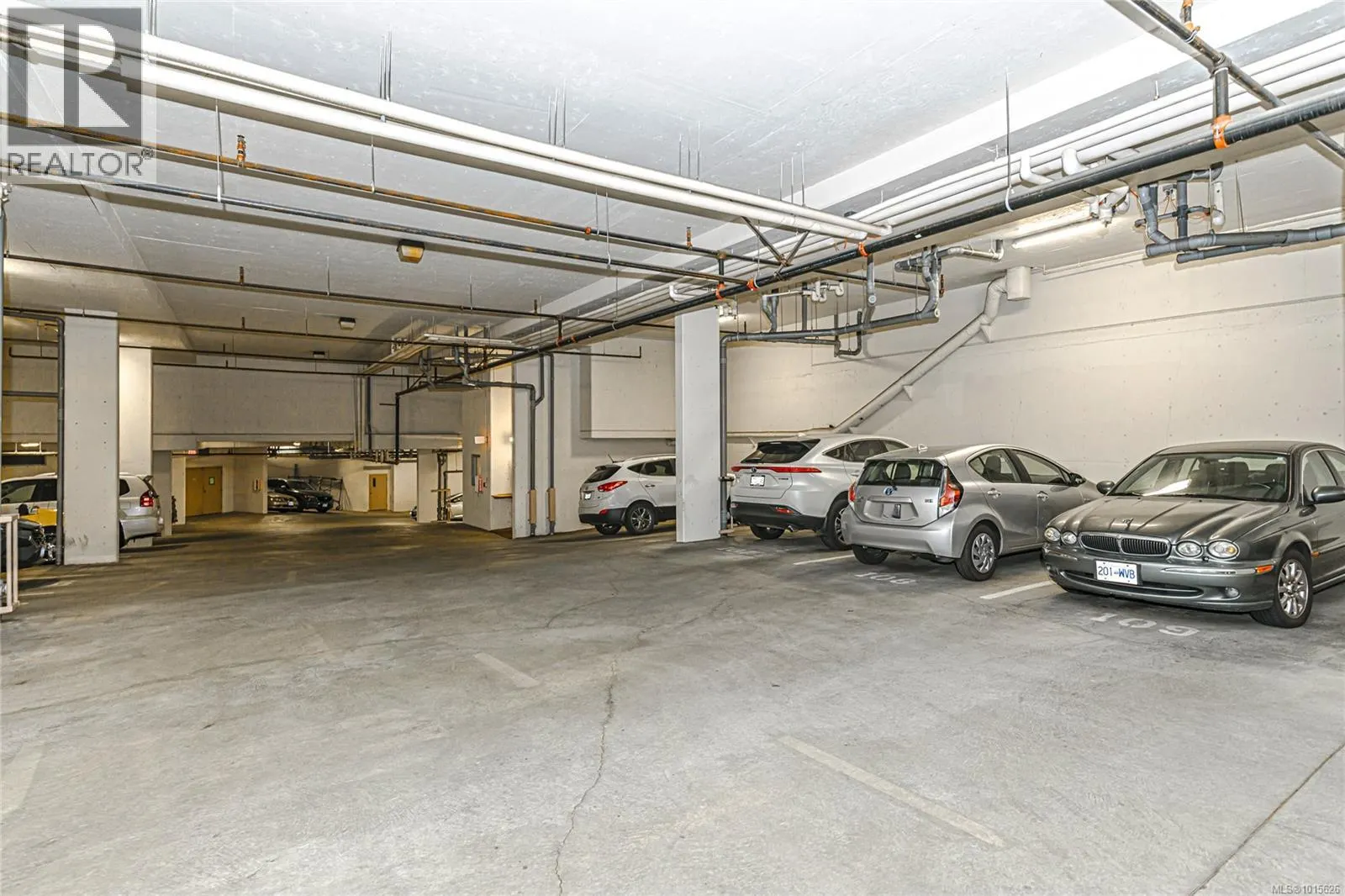 201 940 Boulderwood Rise