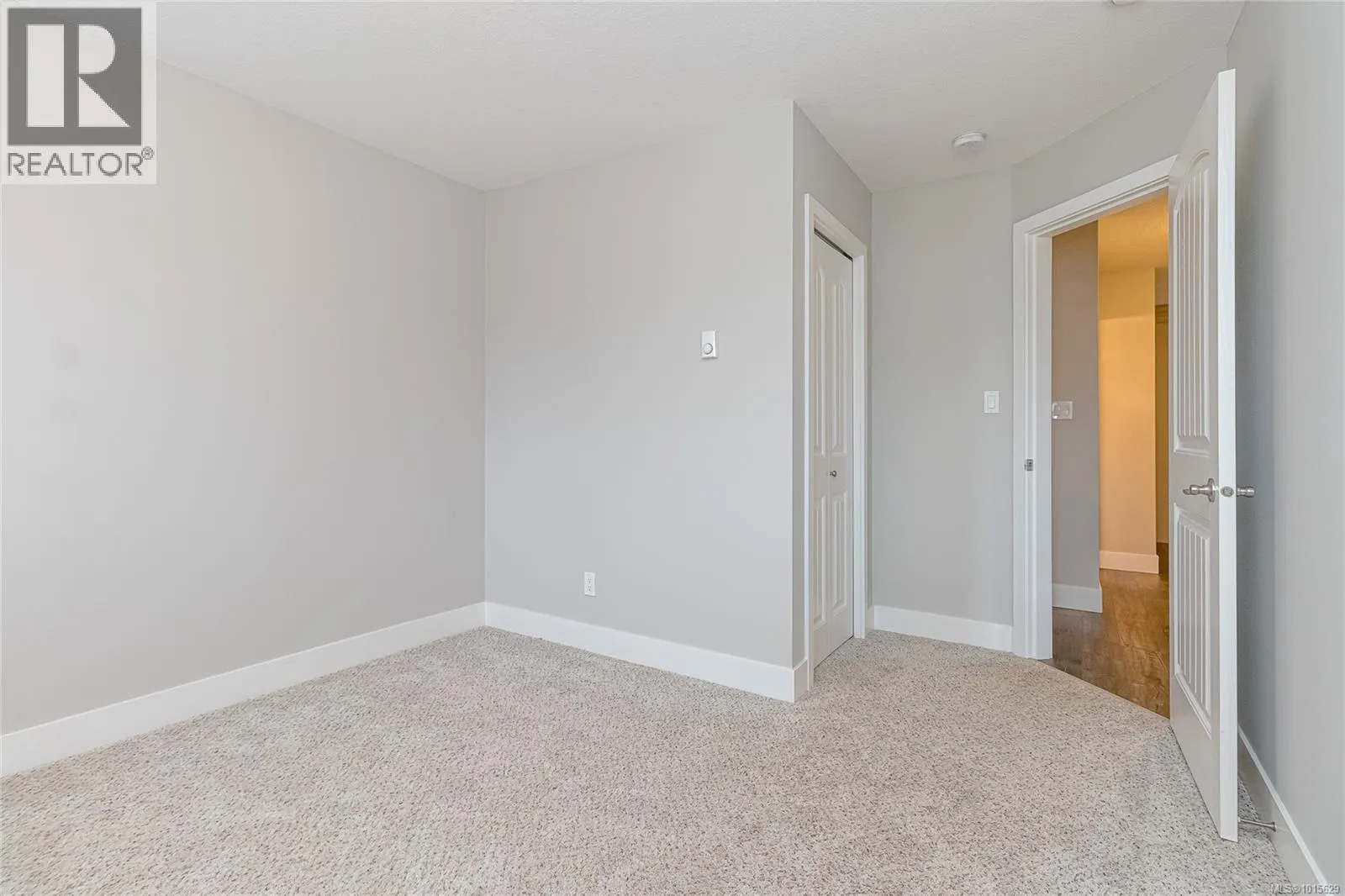 561 Marisa St