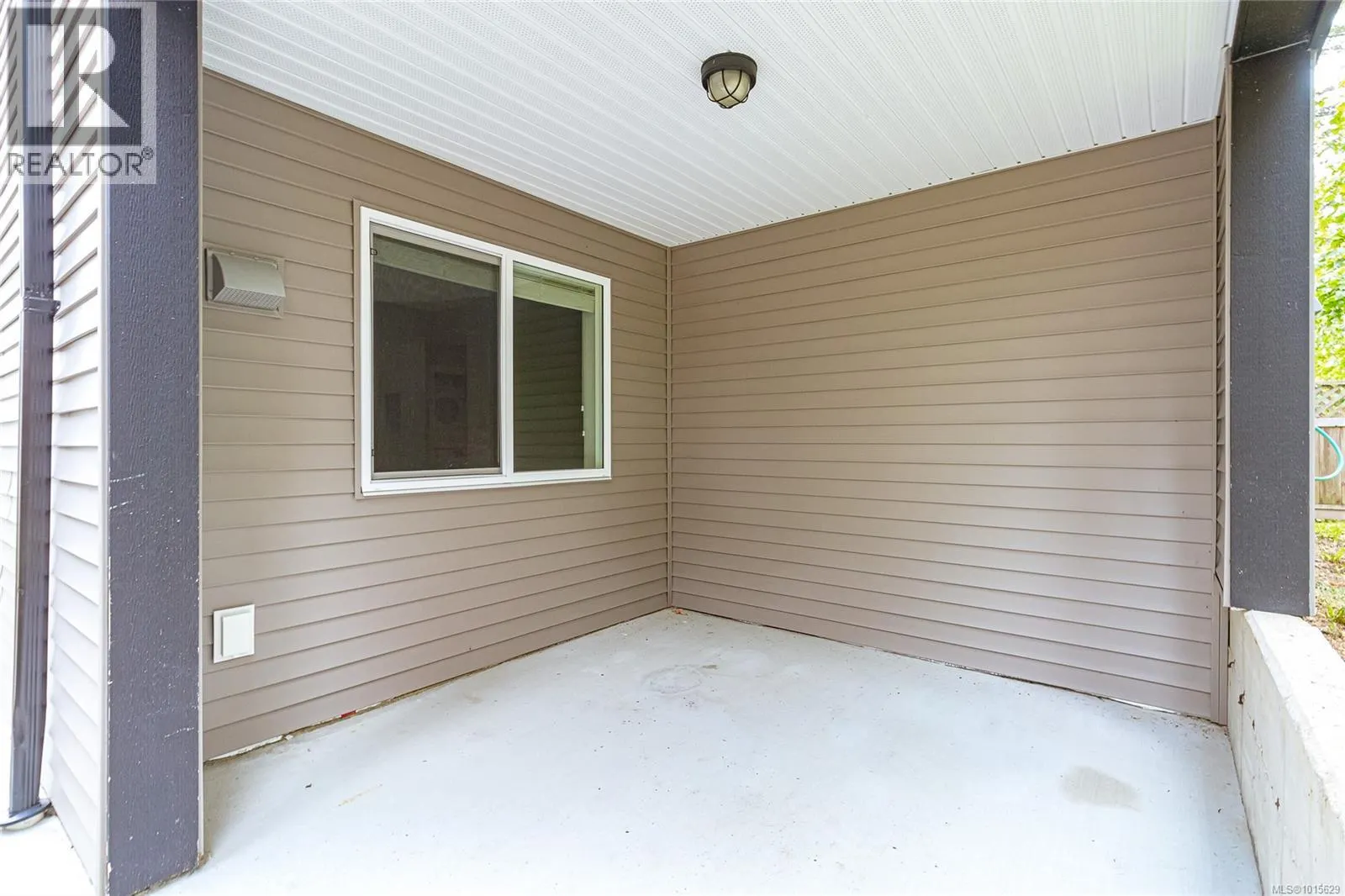 561 Marisa St