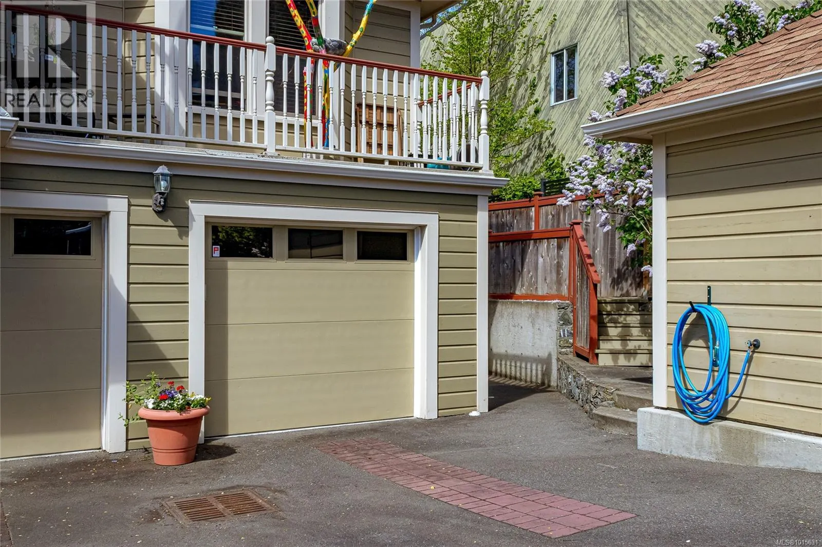 2 88 Dallas Rd