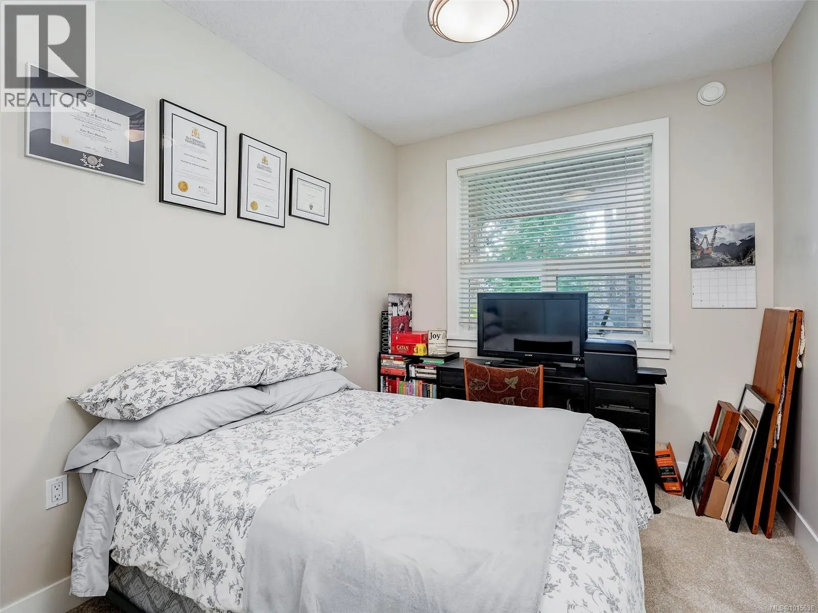 207 4529 West Saanich Rd