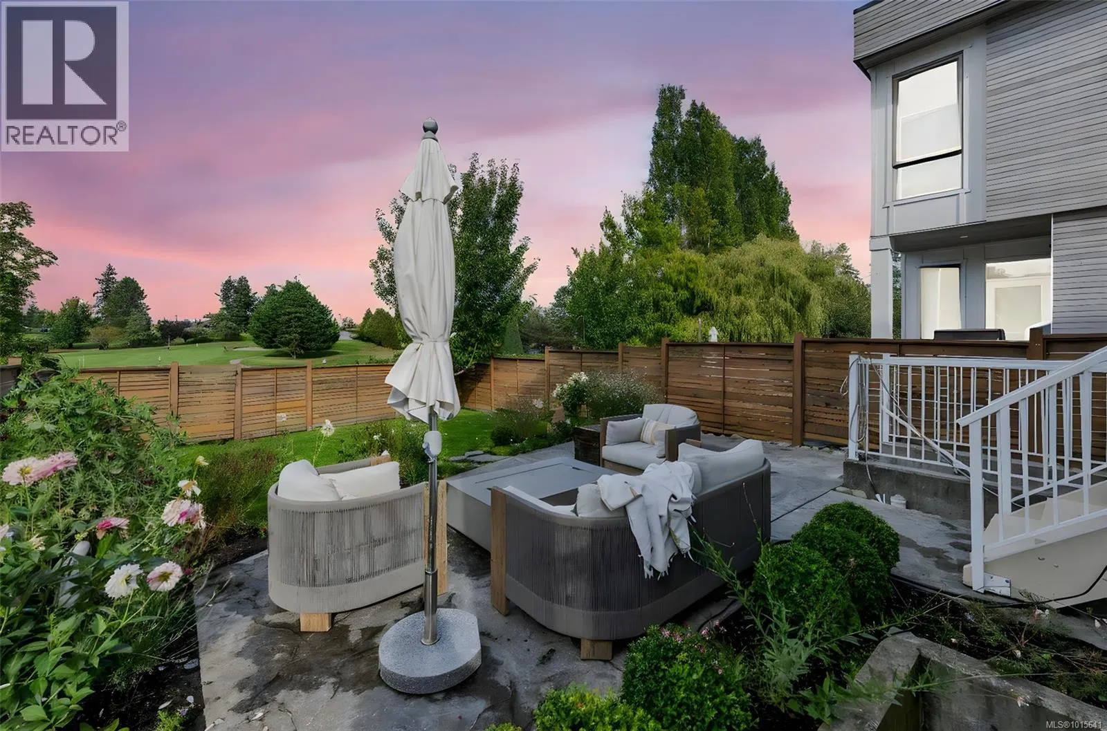 1040 Colville Rd