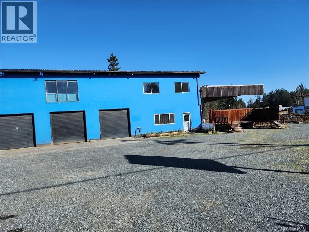 2090 Schoolhouse Rd