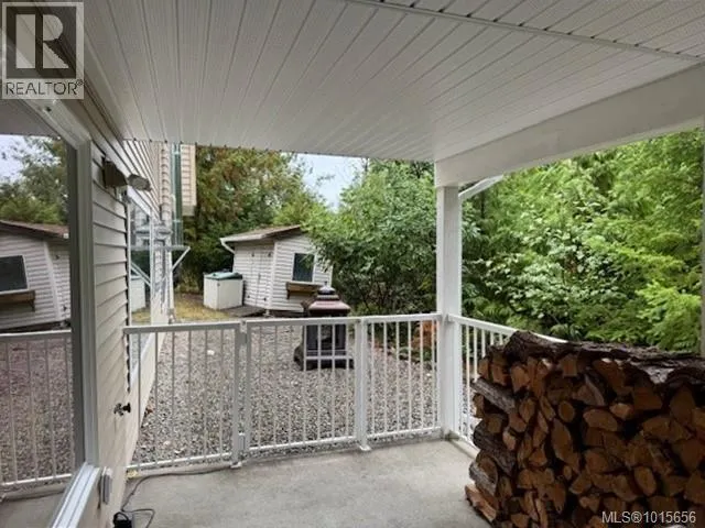 1702 Country Rd