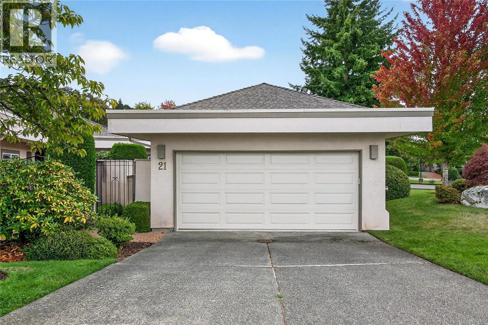 21 4318 Emily Carr Dr