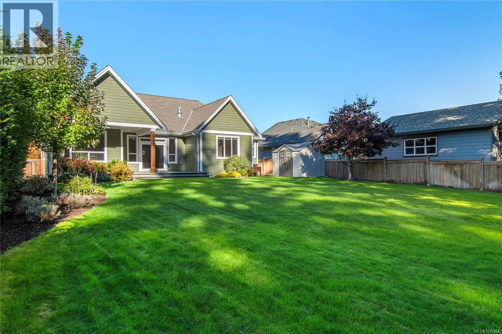 438 Legacy Dr