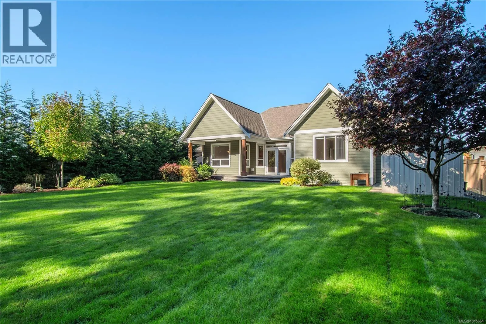 438 Legacy Dr