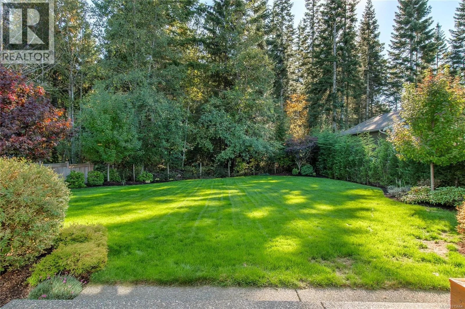438 Legacy Dr