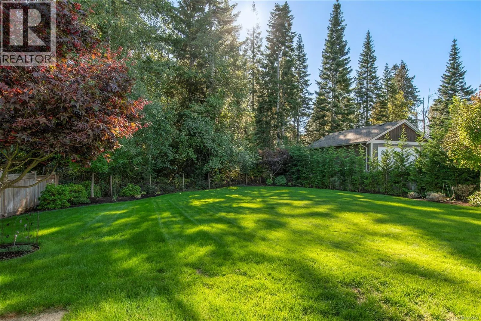 438 Legacy Dr