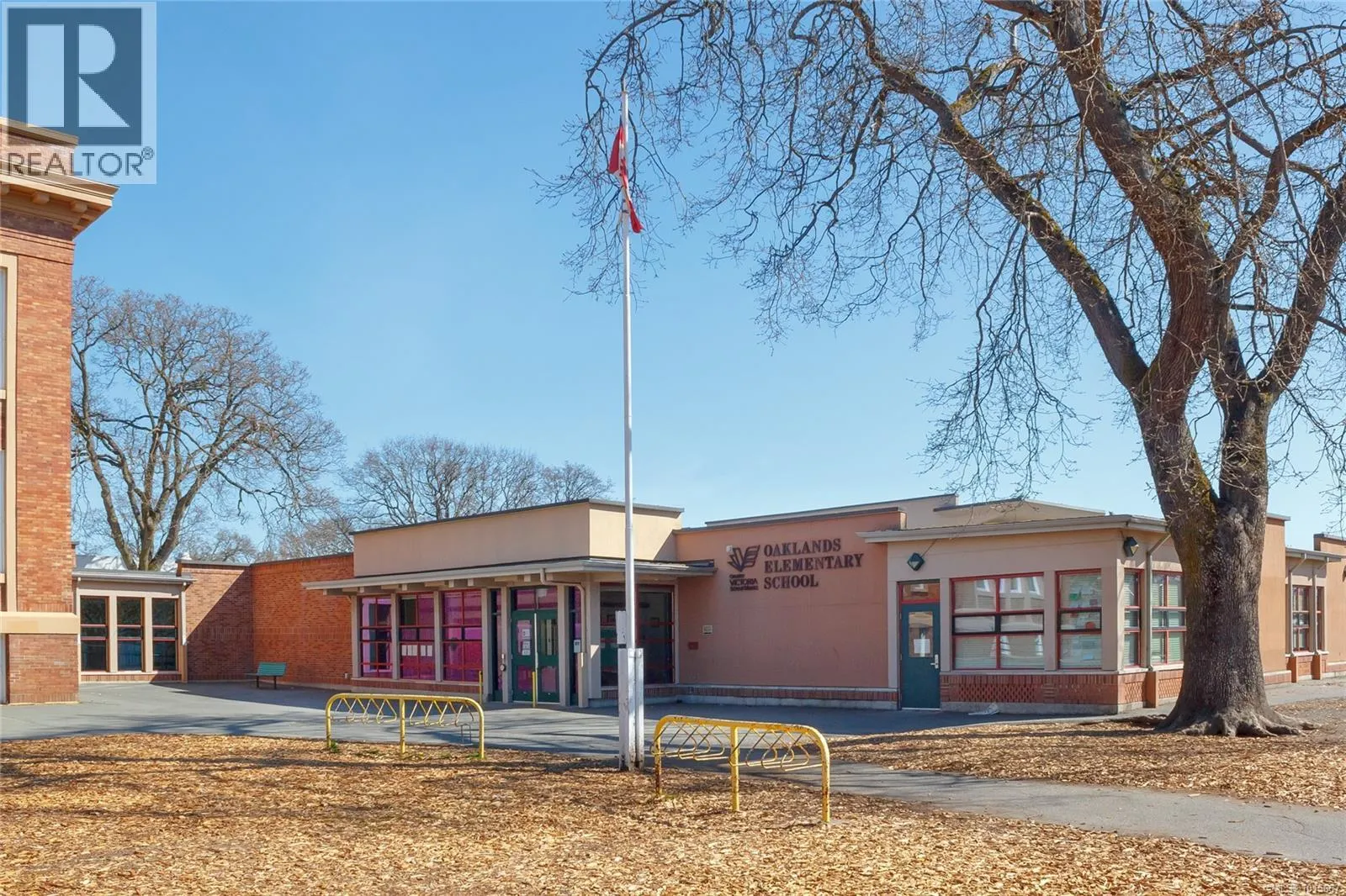 2700 Hamilton Rd